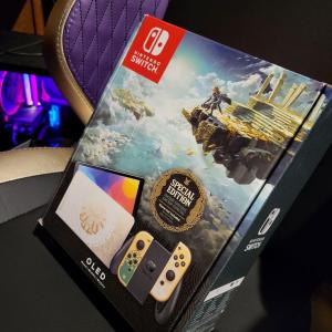 Brand New Nintendo switch OLED special edition